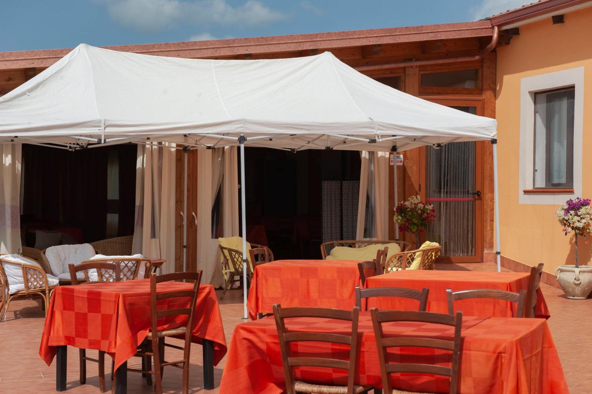 סנטה מריה Agriturismo B&B Casteldoria מראה חיצוני תמונה